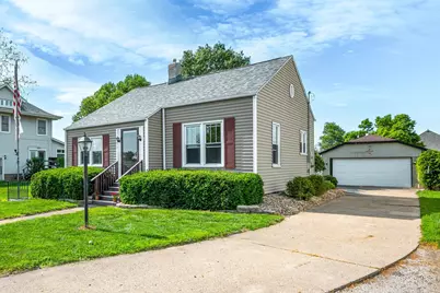 207 W Franklin Street, Carlock, IL 61725 - Photo 1