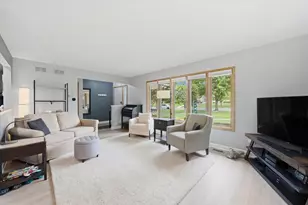 17654 Pennsylvania Ct, Orland Park, IL 60467 - Photo 4