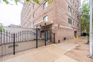 607 W Wrightwood Ave, Chicago, IL 60614 - Photo 2