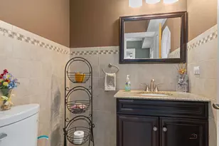 978 Butter Creek Ct, Hoffman Estates, IL 60169 - Photo 4