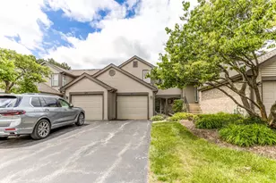 978 Butter Creek Ct, Hoffman Estates, IL 60169 - Photo 1