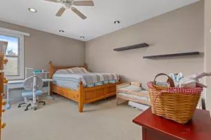 978 Butter Creek Ct, Hoffman Estates, IL 60169 - Photo 16