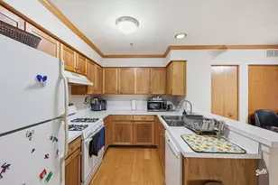 1209 Orleans Dr, Mundelein, IL 60060 - Photo 6