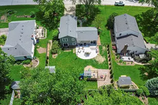 27W160 Oakwood St, Winfield, IL 60190 - Photo 24