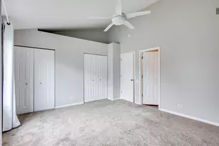 2527 Bordeaux Ln, Naperville, IL 60540 - Photo 14