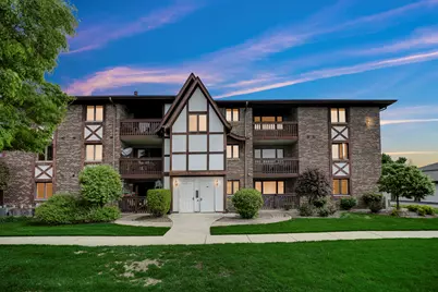 5630 W 103rd Street #308, Oak Lawn, IL 60453 - Photo 2