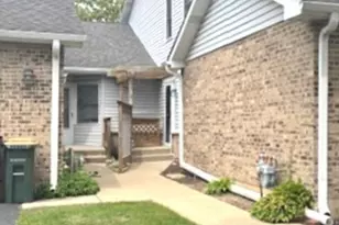 229 Wethington Dr, Wauconda, IL 60084 - Photo 2