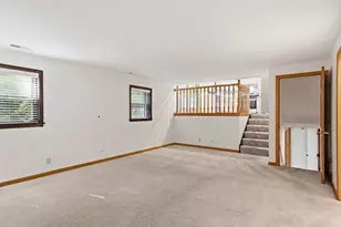 1432 Schramm Dr, Westmont, IL 60559 - Photo 8