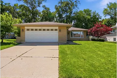 1432 Schramm Drive, Westmont, IL 60559 - Photo 1