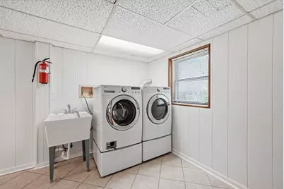 1432 Schramm Drive, Westmont, IL 60559 - Photo 18