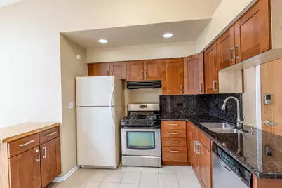 4 Echo Court #16, Vernon Hills, IL 60061 - Photo 8