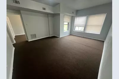 71 E 69th Street #2, Chicago, IL 60637 - Photo 2