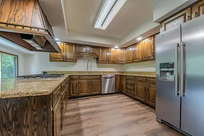 8100 S Park Avenue, Burr Ridge, IL 60527 - Photo 8