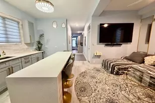 1817 N Lawndale Ave, Chicago, IL 60647 - Photo 16