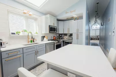 1817 N Lawndale Avenue, Chicago, IL 60647 - Photo 30
