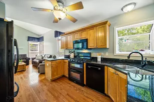 448 Sierra Pl, Gurnee, IL 60031 - Photo 8