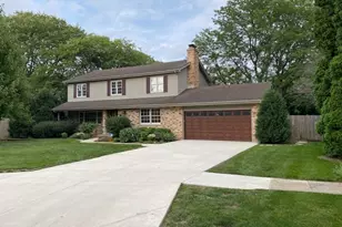 560 Rapidan Ct, Naperville, IL 60540 - Photo 2