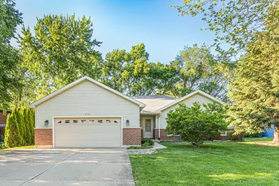 4176 Kenwood Avenue, Gurnee, IL 60031 - Photo 1