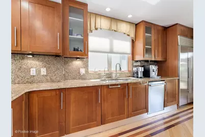 6738 N Sauganash Avenue, Lincolnwood, IL 60712 - Photo 14