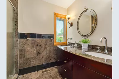 6738 N Sauganash Avenue, Lincolnwood, IL 60712 - Photo 16