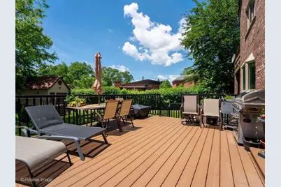 6738 N Sauganash Avenue, Lincolnwood, IL 60712 - Photo 36