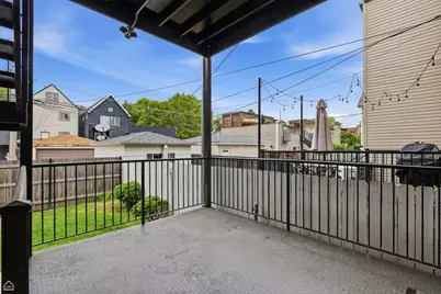 1926 W Oakdale Avenue, Chicago, IL 60657 - Photo 10