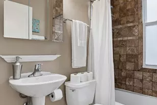 1926 W Oakdale Ave, Chicago, IL 60657 - Photo 22