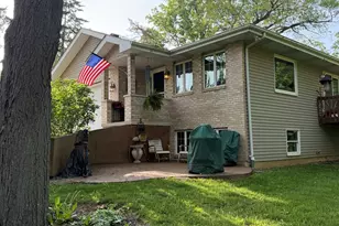 315 E Fox St, Yorkville, IL 60560 - Photo 4