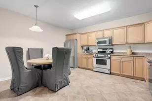 586 Crescent Blvd, Glen Ellyn, IL 60137 - Photo 12