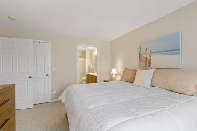 928 N Village Drive #2, Round Lake Beach, IL 60073 - Photo 8