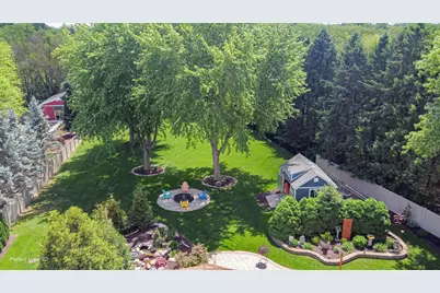 38W337 Dean Street, Saint Charles, IL 60175 - Photo 2