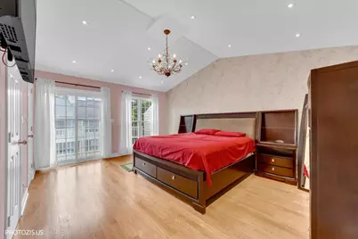 763 Grosse Pointe Circle, Vernon Hills, IL 60061 - Photo 28
