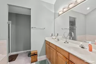 1221 Oakleaf Ct, Aurora, IL 60506 - Photo 14