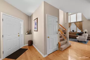 1221 Oakleaf Ct, Aurora, IL 60506 - Photo 2
