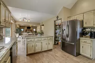 18013 Alice Ln, Orland Park, IL 60467 - Photo 8