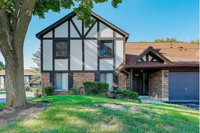 865 Sheldon Court #C, Wheaton, IL 60189 - Photo 1