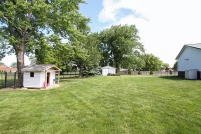 888 Sunset Lane, Sycamore, IL 60178 - Photo 32