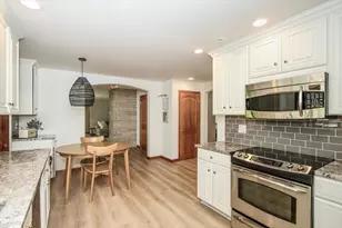 888 Sunset Ln, Sycamore, IL 60178 - Photo 12