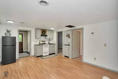 32 Cross Street, Bristol, IL 60512 - Photo 8