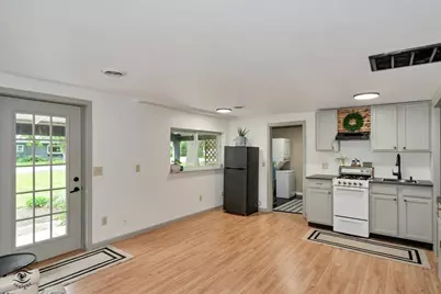 32 Cross Street, Bristol, IL 60512 - Photo 6
