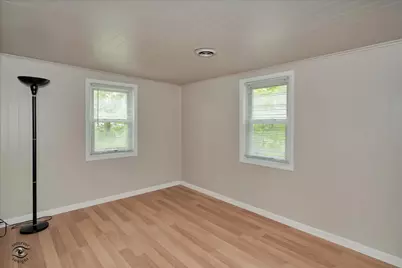 32 Cross Street, Bristol, IL 60512 - Photo 18