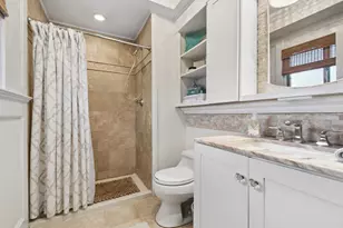 576 Bedford Ln, Des Plaines, IL 60016 - Photo 14