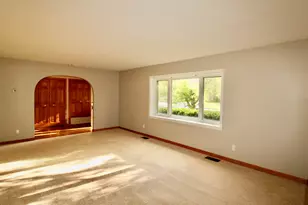 1505 Pheasant Run Rd, Harvard, IL 60033 - Photo 10