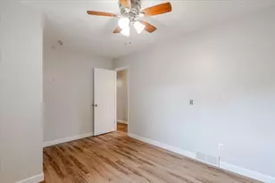 513 Maizefield Ave, Bloomington, IL 61701 - Photo 14