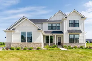 9 Olympia Fields Ct, Hawthorn Woods, IL 60047 - Photo 2