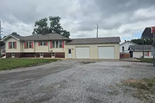 502 N Jackson St, Harrisburg, IL 62946 - Photo 24