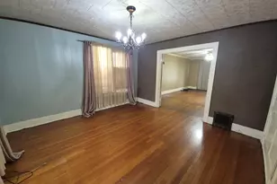 502 N Jackson St, Harrisburg, IL 62946 - Photo 6