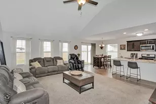 6092 Stone Mill Dr, Bourbonnais, IL 60914 - Photo 4