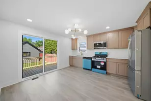 2714 N New England Ave, Chicago, IL 60707 - Photo 8