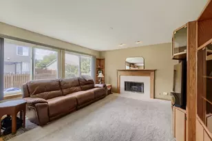 3137 Bennett Pl, Aurora, IL 60502 - Photo 6